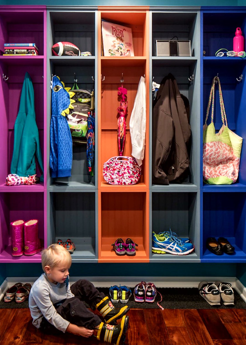 Детская цветная гардеробная комната Магнитогорск